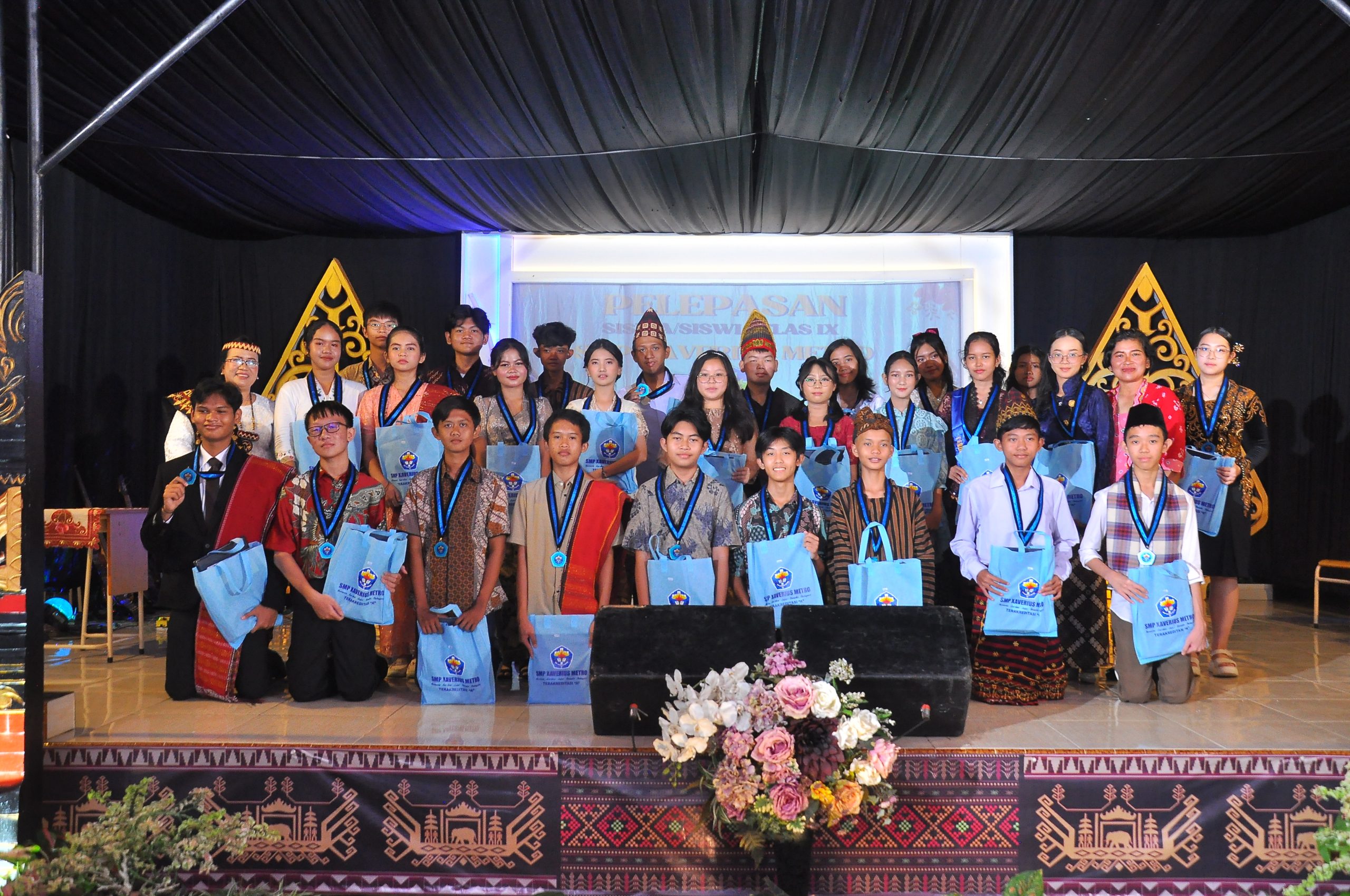 Tari Sembah SMP Xaverius Metro