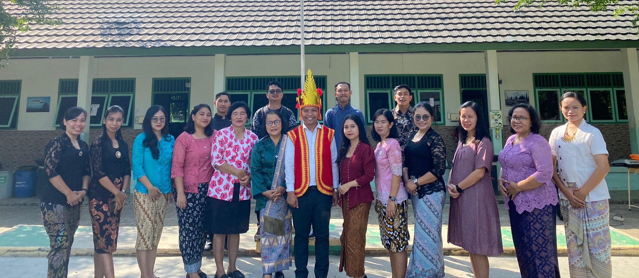 Peringatan Bulan Bahasa dan Sumpah Pemuda SMP Xaverius Metro 2024