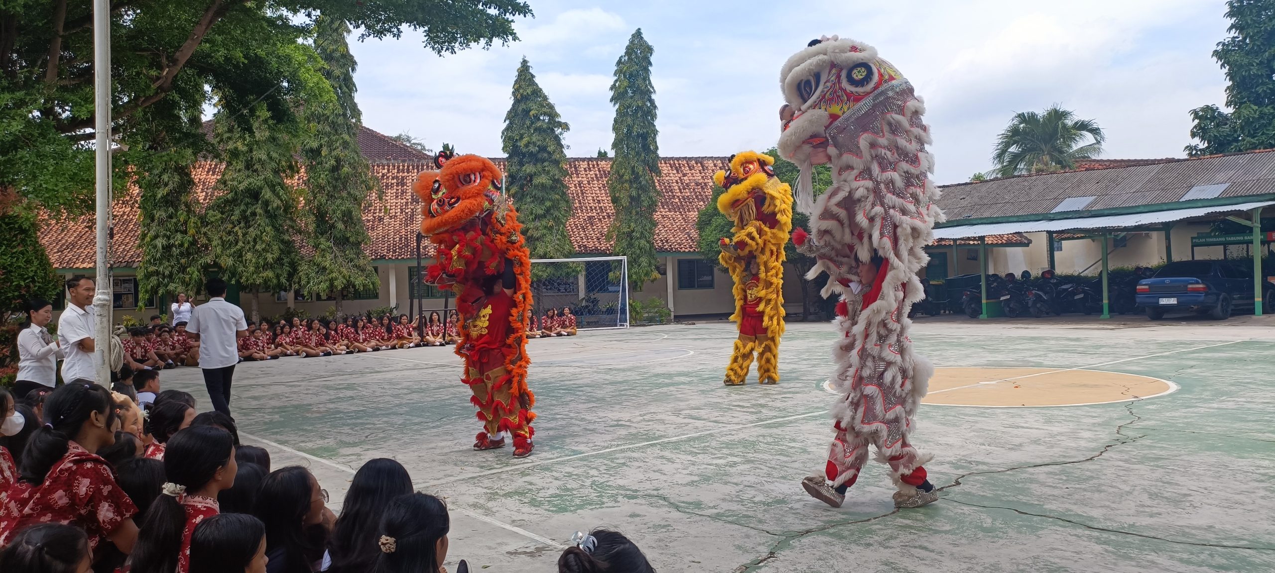 Kemeriahan Imlek di SMP Xaverius Metro