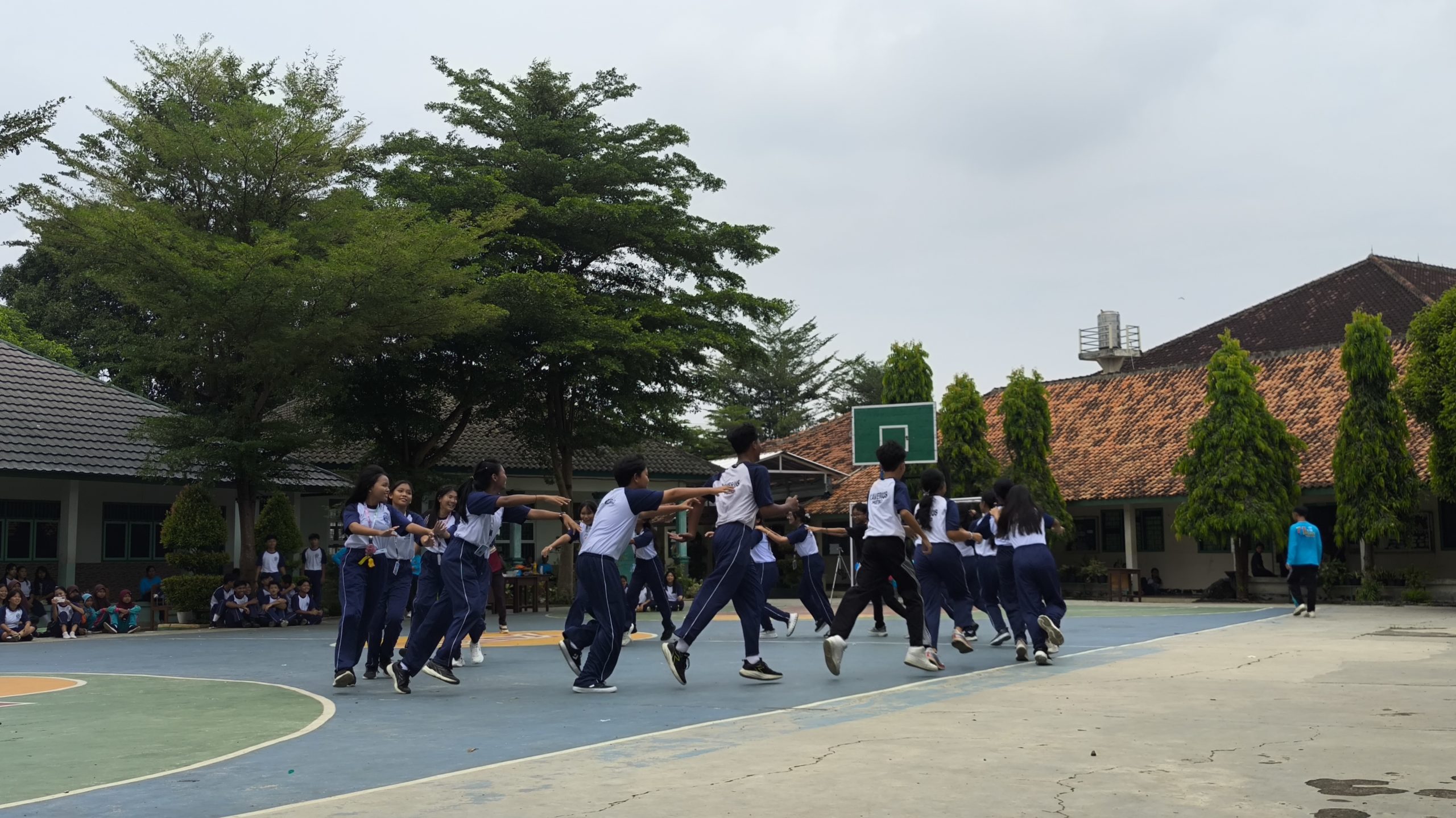 Flashmob OSIS Haornas