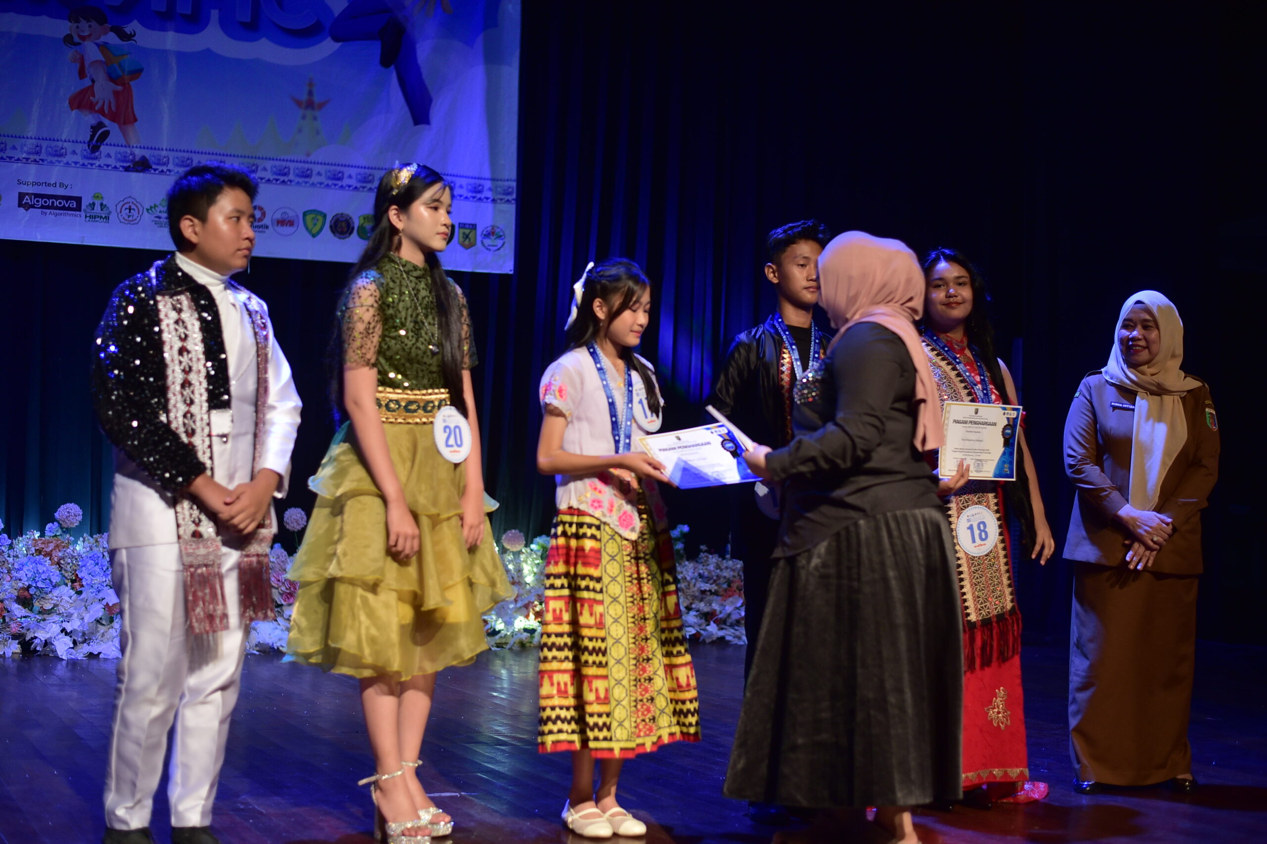 Jesselyne Hannesse Ifi Juara 3 Solo Song