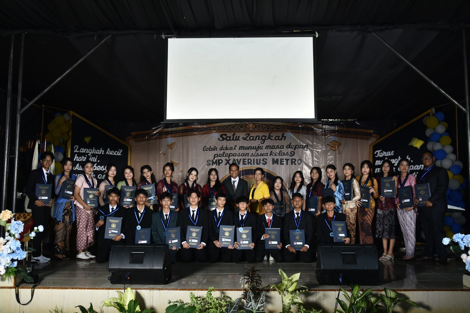 Kelas IX B SMP Xaverius Metro